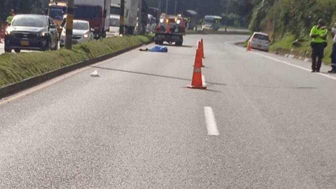 Motociclista murió en aparatoso accidente por Guarne Motociclista murió en aparatoso accidente por Guarne