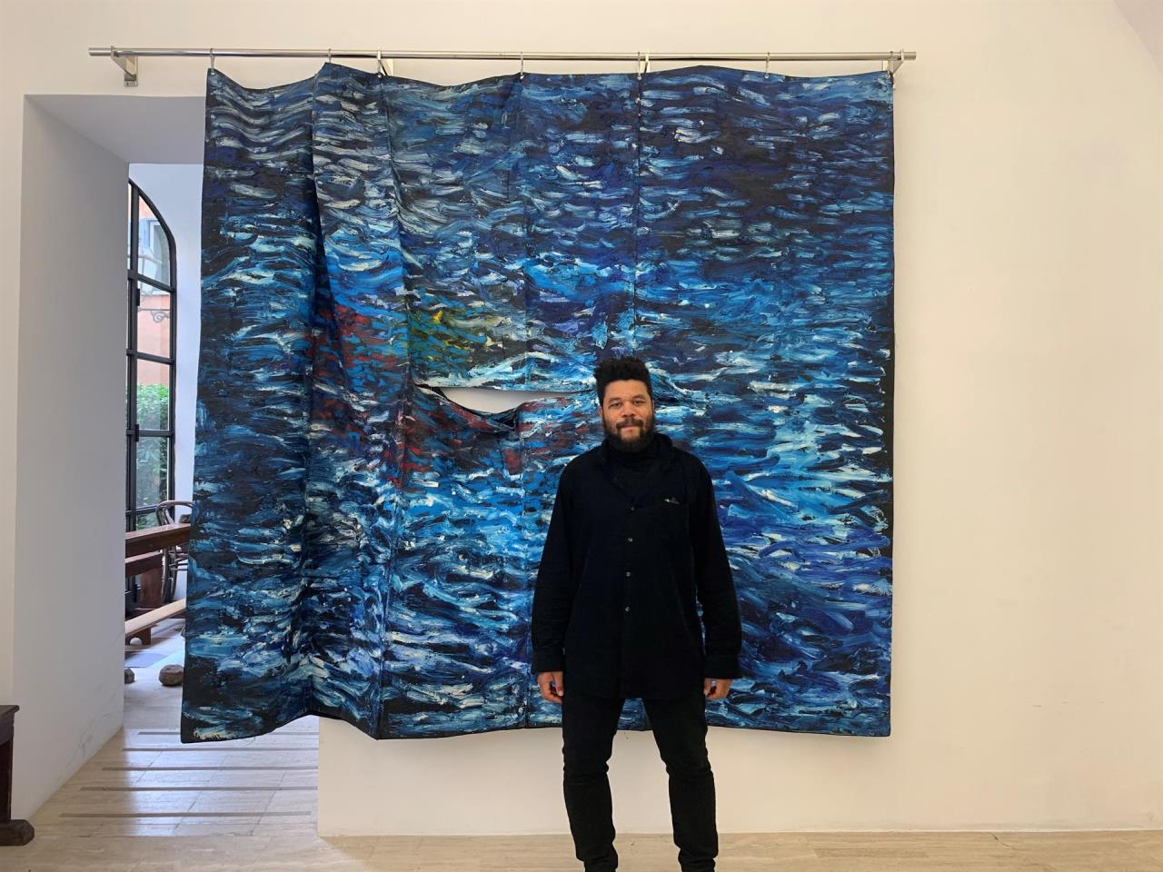 El artista colombiano Oscar Murillo refleja "el colapso del tiempo" en Roma 2 omar murillo1