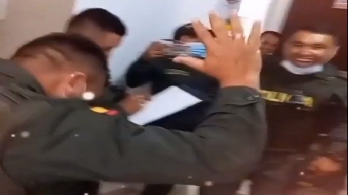 policía policía