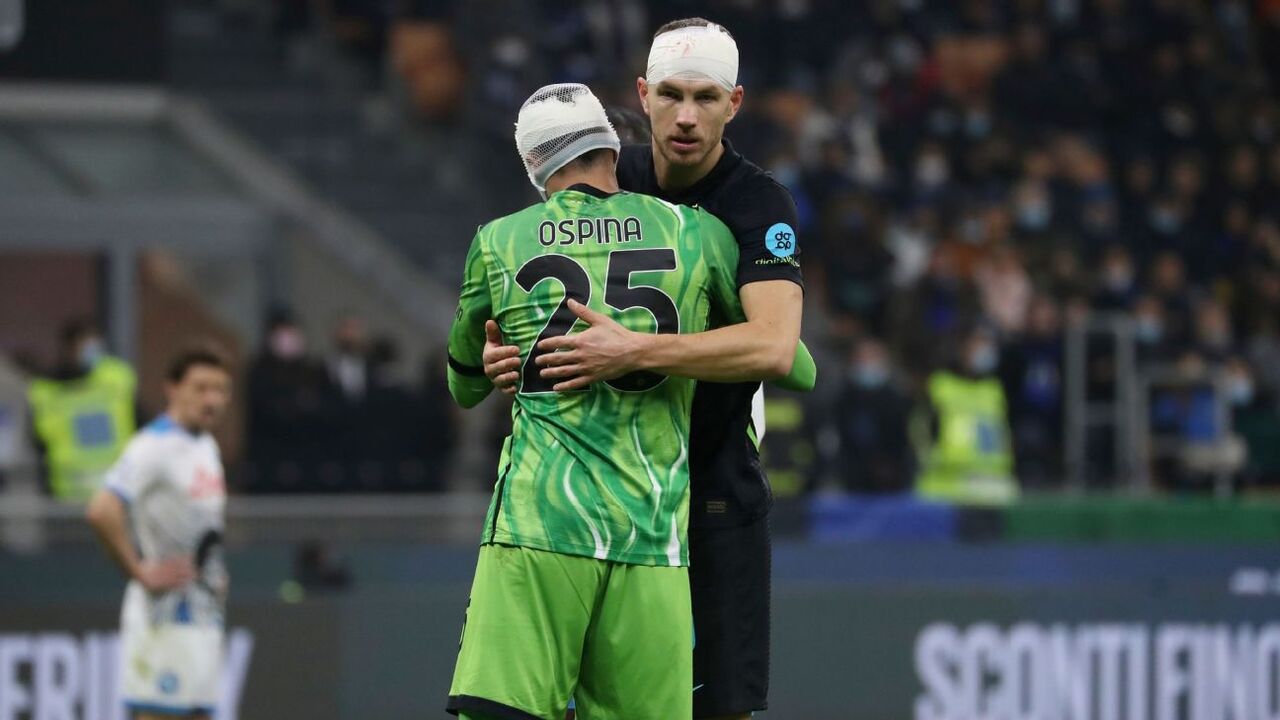 David Ospina prendió las alarmas en Italia tras golpe en la cabeza