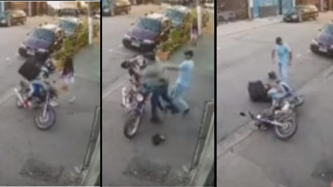 robo en moto joven hombres ayuda brasil
