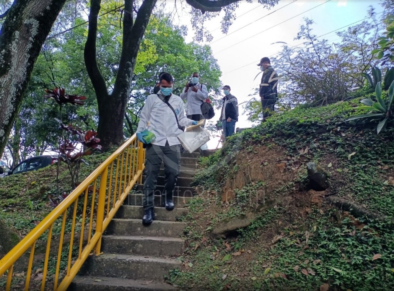 Fotos y video: Identificaron al hombre que mataron de una puñalada en el pecho en Tricentenario 1 tricen1