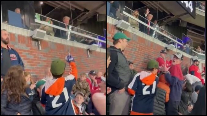 VIDEO: Momento exacto en el que Trump golpea en la cabeza a un niño con una  pelota de béisbol