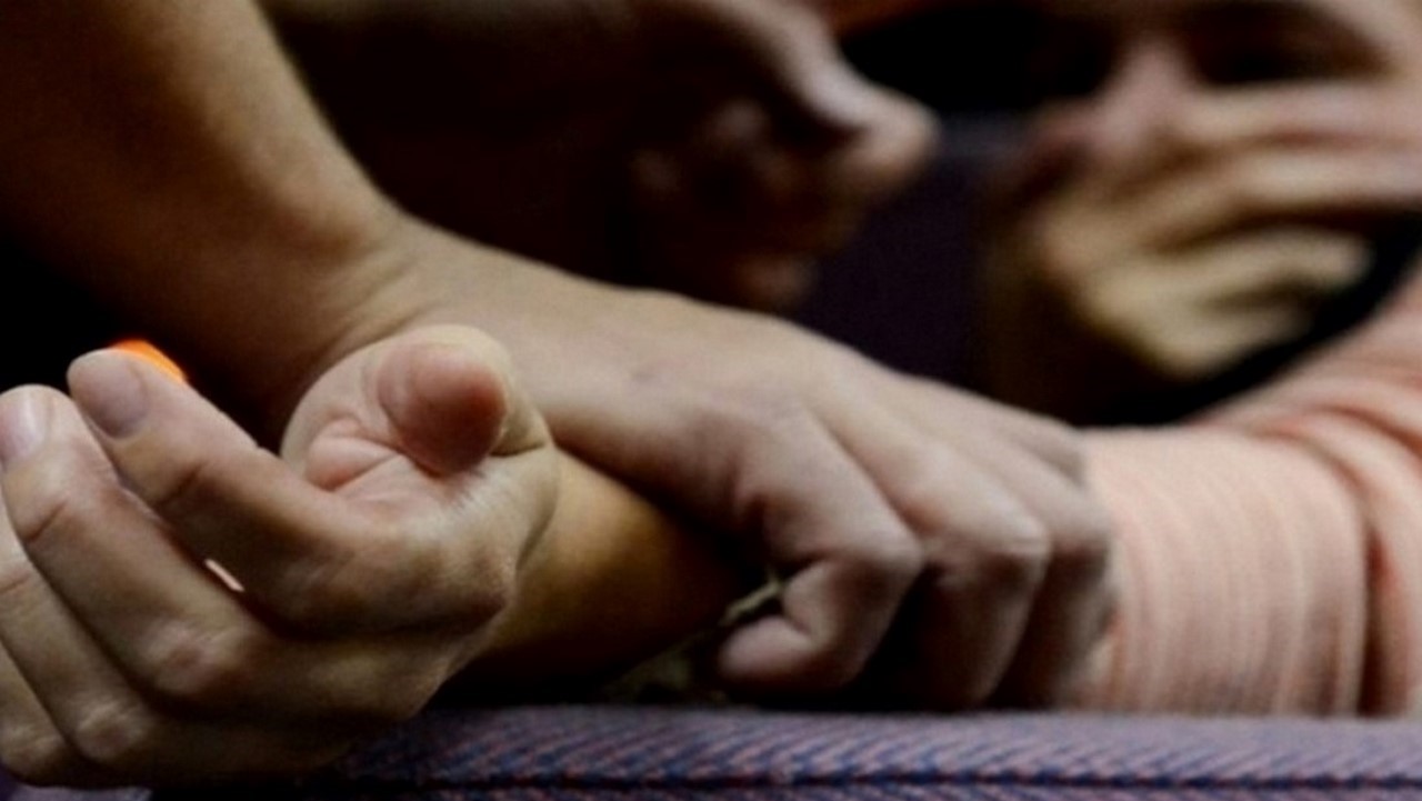 Drogó a la hija y abusó sexualmente de ella