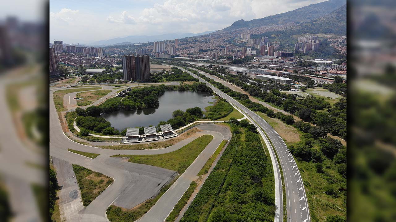 VIDEO: Avenida Regional Oriental Norte, nueva vía, ciclorruta y andenes en Bello
