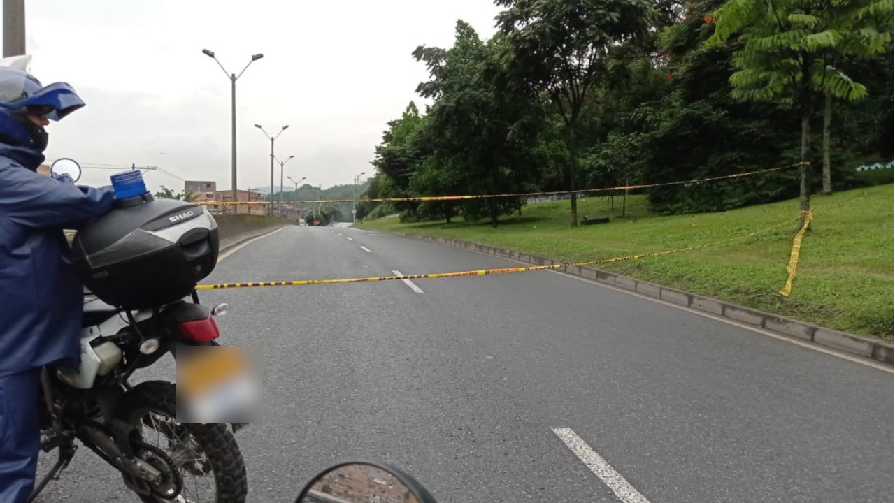 Parrillero murió en Tricentenario, un tractocamión los habría atropellado