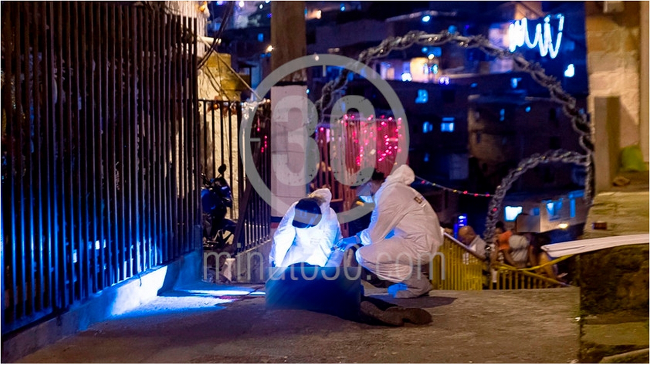 EN FOTOS Y VIDEO: Asesinaron a tiros a un hombre en una 'olla' en Aranjuez 2 Aranjuez