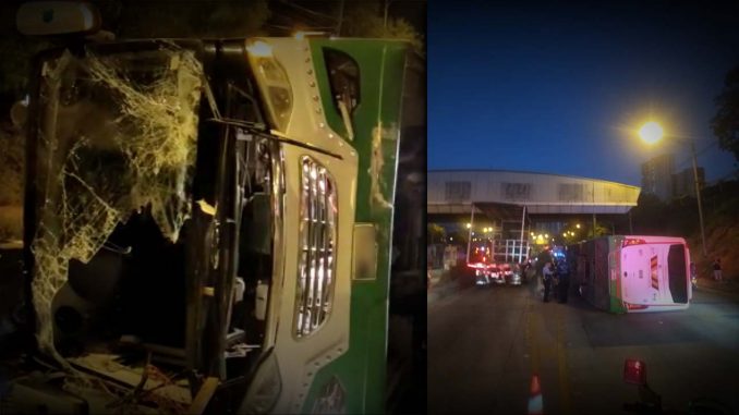 Bus con 36 pasajeros se volcó en Niquía, entre los heridos hay una embarazada Bus con 36 pasajeros se volcó en Niquía, entre los heridos hay una embarazada