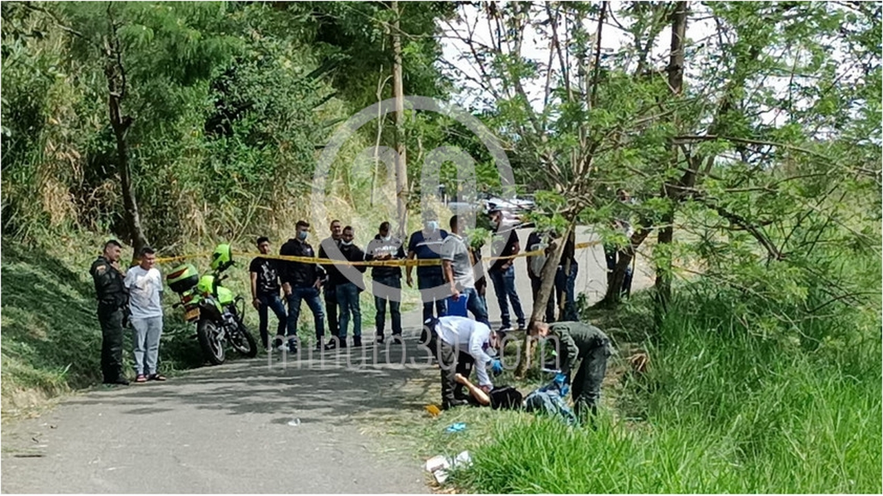 EN FOTOS Y VIDEO: ¡Le pegaron un tiro en la boca! Así fue hallado el cuerpo de un hombre en Copacabana 3 Copacabana