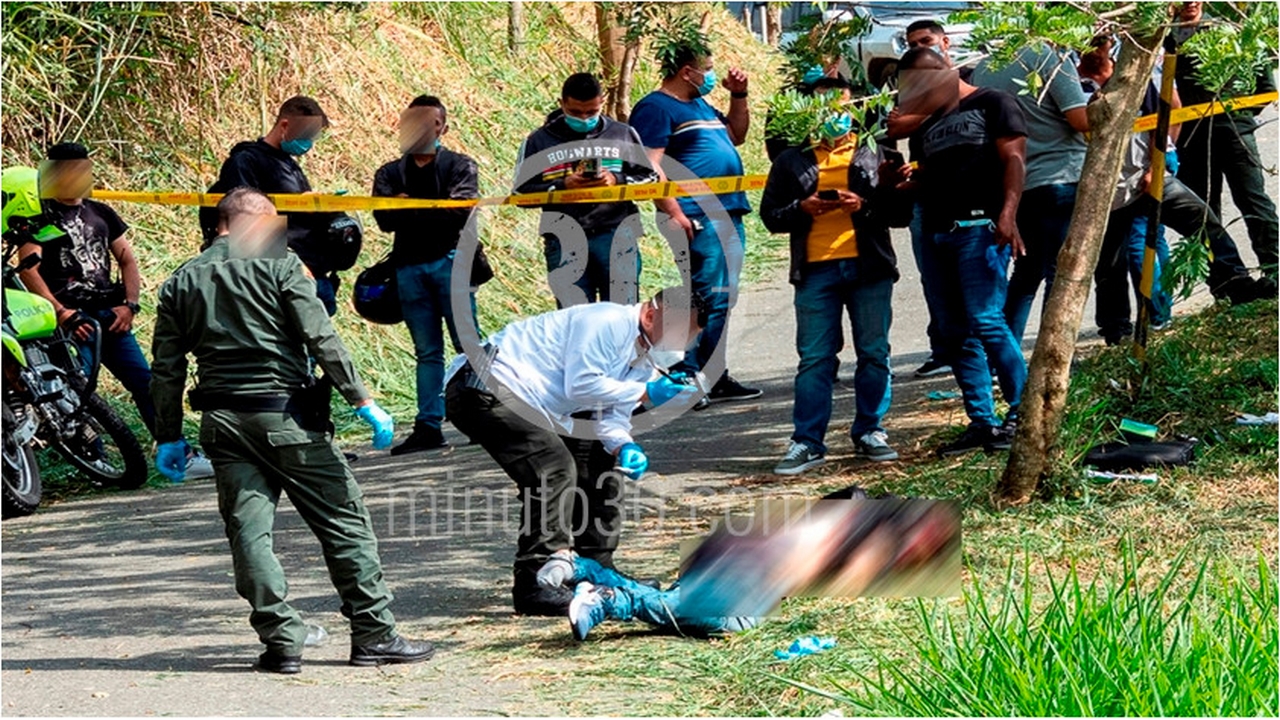 EN FOTOS Y VIDEO: ¡Le pegaron un tiro en la boca! Así fue hallado el cuerpo de un hombre en Copacabana 9 Copacabana
