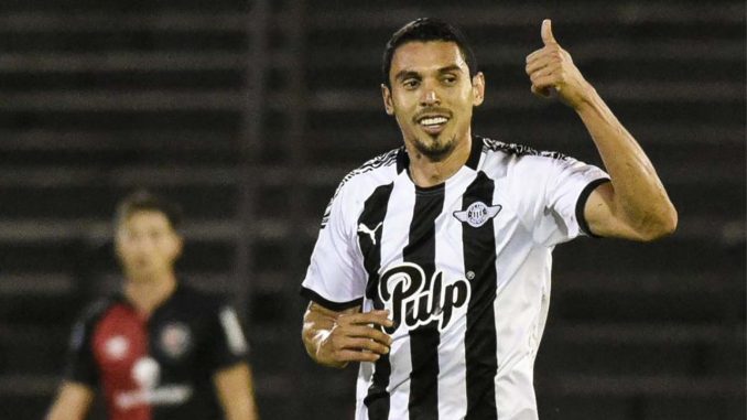 Daniel Bocanegra no habría aceptado renovar con Libertad de Paraguay Daniel Bocanegra no habría aceptado renovar con Libertad de Paraguay
