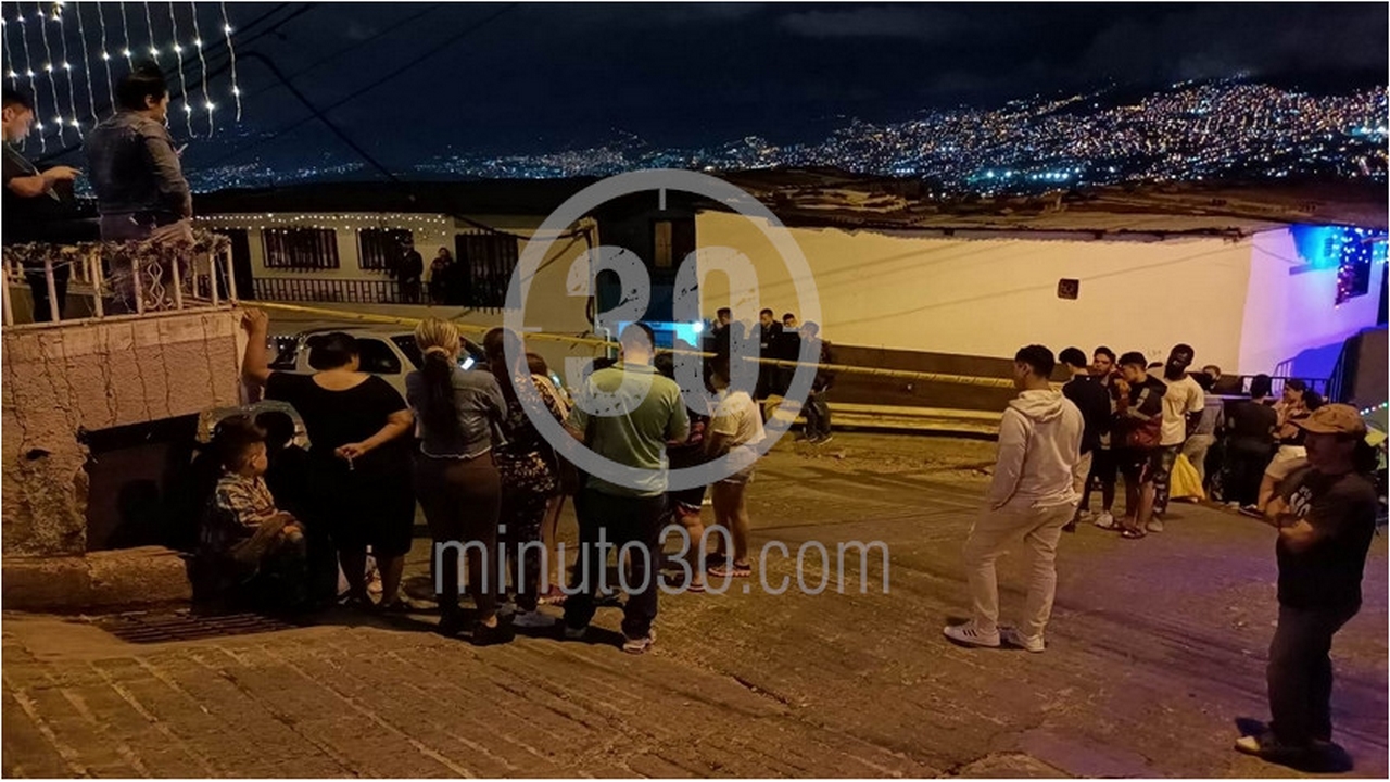 EN FOTOS: Anoche mataron a tiros a un hombre en El Popular de Medellín 4 El Popular