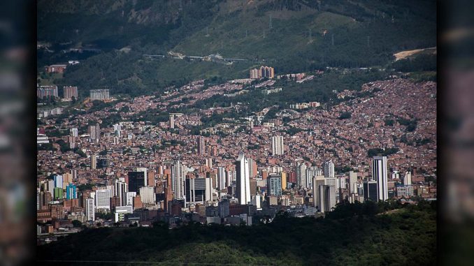 Foto Es verdad que habrá toque de queda continuo desde el 31 de diciembre en Medellín Medellín