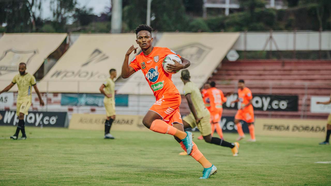 José Hernández Chavez definió su salida de Envigado y sería nuevo jugador del Medellín