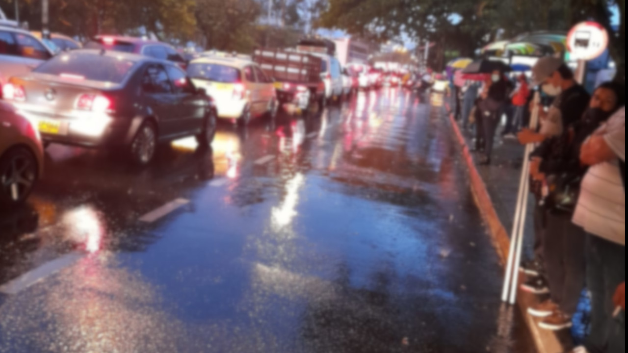 Cae 'lapo de agua' en sectores de Medellín y del Valle de Aburrá