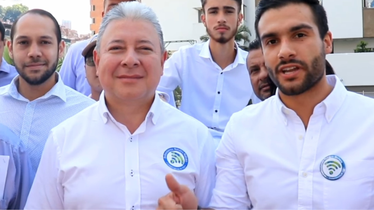 Nicolás Albeiro Echeverry Alvarán se inscribió como candidato al Senado