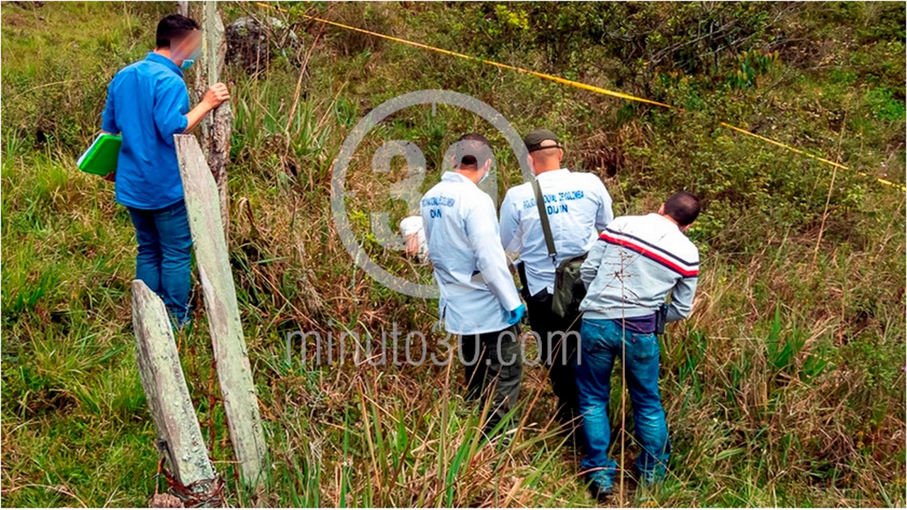 EN FOTOS Y VIDEO: ¡Lo remataron! En Robledo Aures hallaron el cuerpo de un hombre con varios tiros en la cabeza 1 Robledo Aures