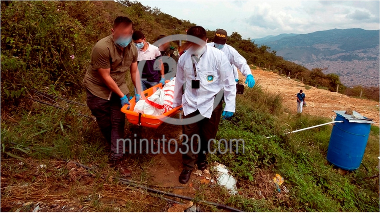 EN FOTOS Y VIDEO: ¡Lo remataron! En Robledo Aures hallaron el cuerpo de un hombre con varios tiros en la cabeza 8 Robledo Aures
