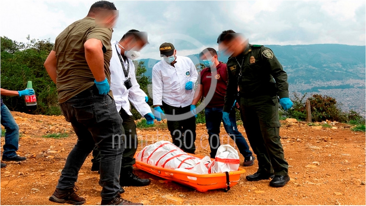 EN FOTOS Y VIDEO: ¡Lo remataron! En Robledo Aures hallaron el cuerpo de un hombre con varios tiros en la cabeza 6 Robledo Aures