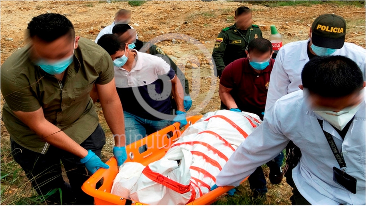 EN FOTOS Y VIDEO: ¡Lo remataron! En Robledo Aures hallaron el cuerpo de un hombre con varios tiros en la cabeza 7 Robledo Aures