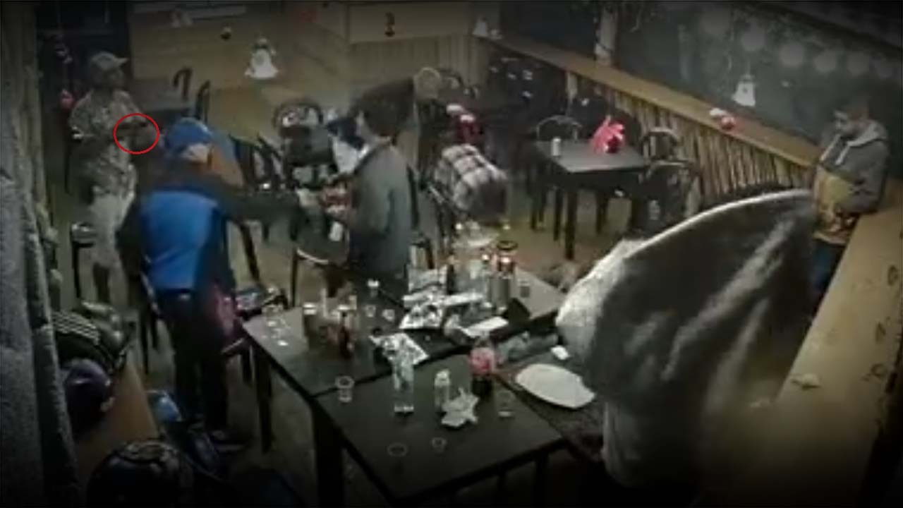 [Video] Ladrón se pasó de descarado, amenazó y golpeó a una de sus víctimas