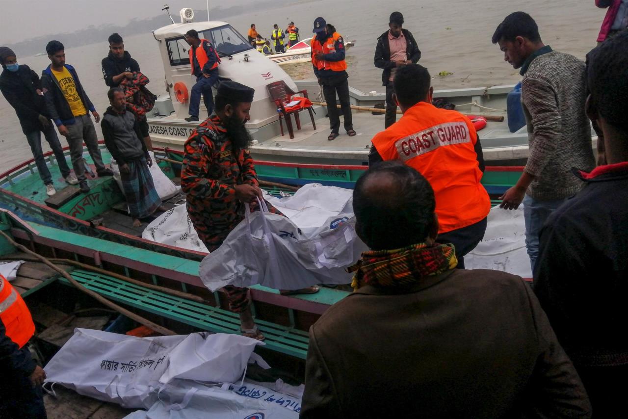 FOTOS: El incendio de un barco en Bangladesh deja al menos 36 muertos y 100 heridos 2 bangladesh incendio3