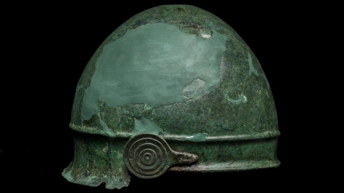 casco etrusco2