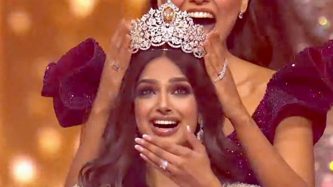 ¡Colombia entre las cinco! India, la nueva Miss Universo 2 india reina