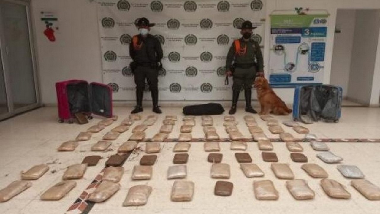 Se cayó cargamento de marihuana que iba camuflada en ropa hacia la costa pacífica