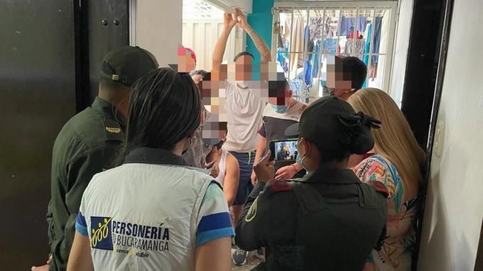 Jóvenes habrían recibido golpes y torturas en fundación de Bucaramanga Jóvenes habrían recibido golpes y torturas en fundación de Bucaramanga