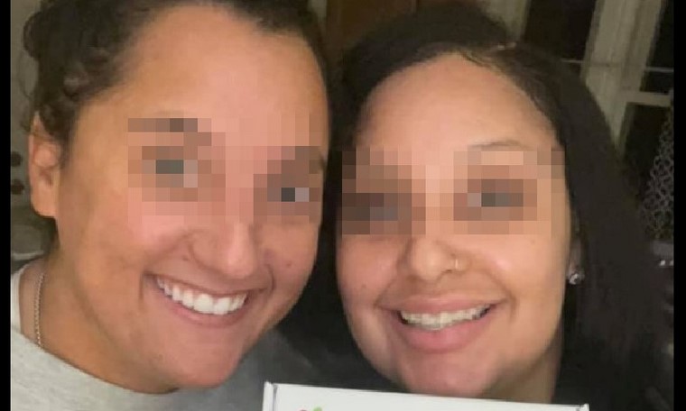 ¡Increíble! Trabajaban juntas en un bar y por un tatuaje se 'dieron cuenta' que eran hermanas 1 Hermanas