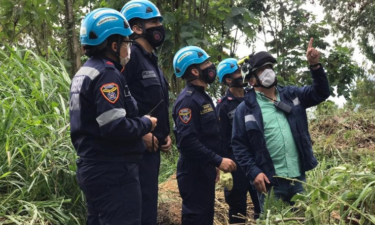 Fuertes lluvias afectaron viviendas en Manizales, dos de ellas colapsaron en su totalidad 1 Fuertes lluvias afectaron viviendas en Manizales, dos de ellas colapsaron en su totalidad