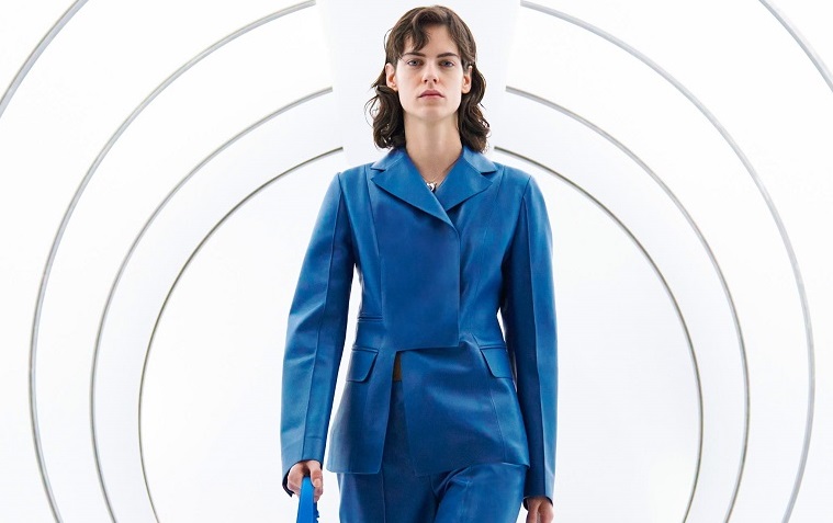Giorgio Armani apuesta por vestir de noche durante el día en la pasarela de Milán 1 coleccion de Ferragamo 3 1