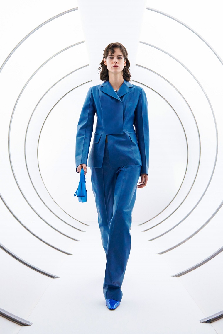 Giorgio Armani apuesta por vestir de noche durante el día en la pasarela de Milán 4 coleccion de Ferragamo 3