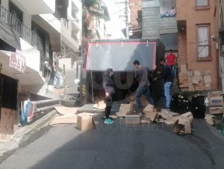 Se volcó un camión en San Cristóbal 1 Se volcó un camión en San Cristóbal