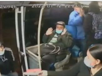VIDEO: No para la delincuencia en Bogotá: Así robaron tres ladrones a los pasajeros de un bus 1 Bogotá