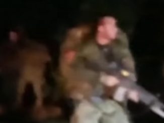 Campesinos se enfrentaron con militares que allanaron vivienda donde había menores de edad 1 Campesinos se enfrentan con militares