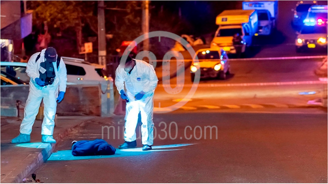 EN FOTOS Y VIDEO: Estaba dentro de un taxi en Campo Valdés y llegaron a matarlo ¿Lo estaban esperando? 5 Campo Valdés