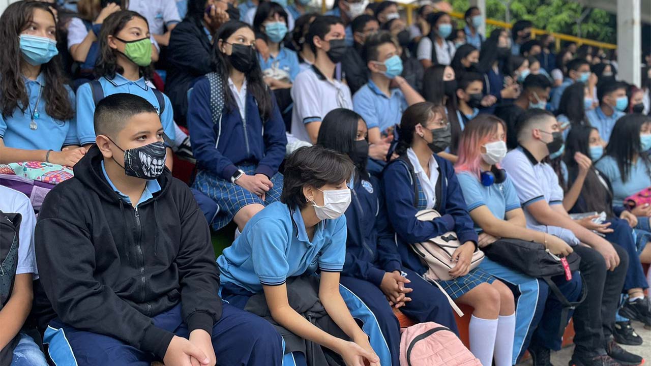 ATENCIÓN: A partir de esta fecha, se elimina el uso del tabapocas en las escuelas, colegios y universidades del país