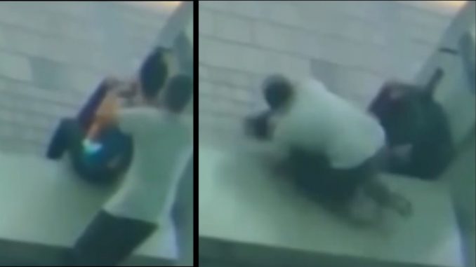 Hombre intentó estrangular a una mujer con el cordón de un zapato