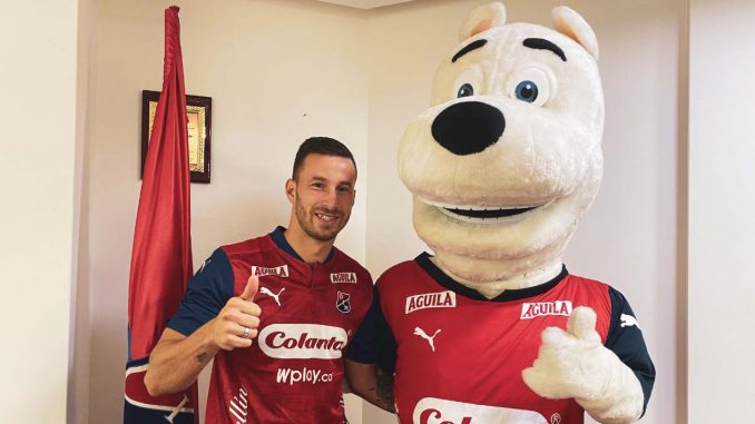 Independiente Medellín presentó oficialmente a Luciano Pons Independiente Medellín presentó oficialmente a Luciano Pons