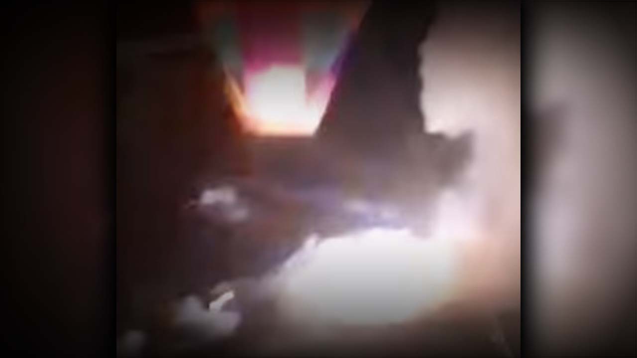 Intentaron elevar un globo lleno de pólvora pero se les estalló en una casa