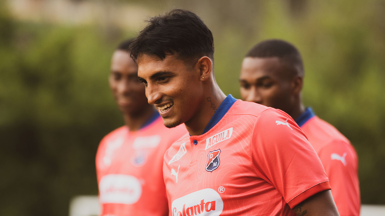 Medellín informó que 8 jugadores salieron positivos para covid 19