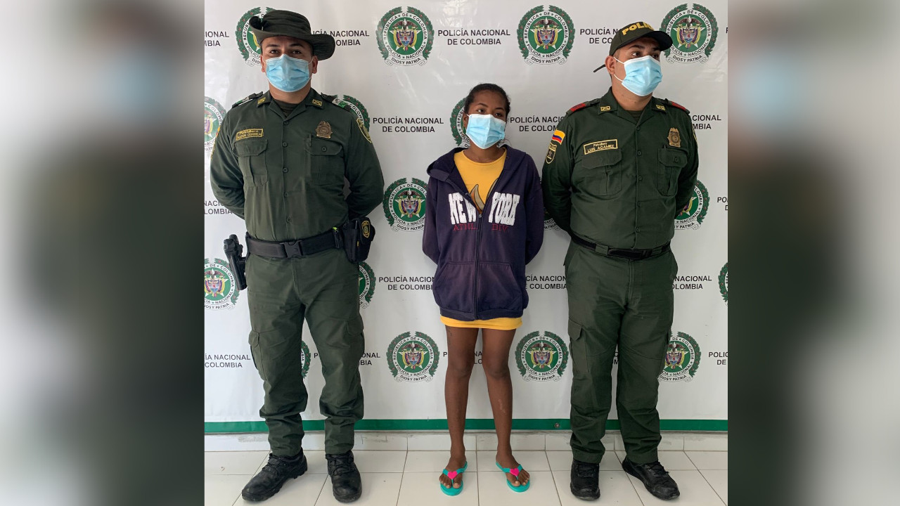 A esta mujer la pillaron drogando a un perrito