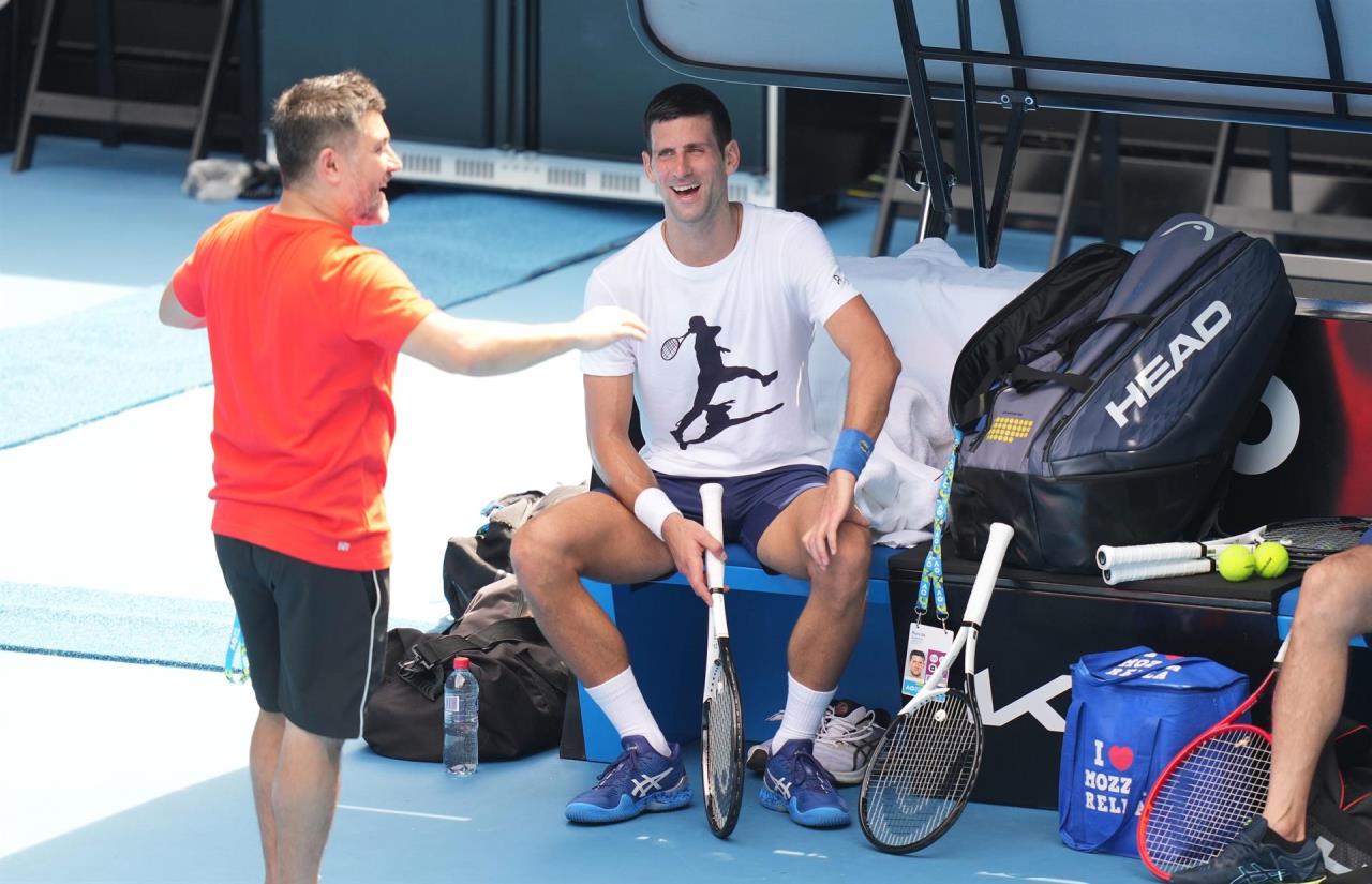 VIDEO:¡Por mentir a la entrada de Australia! Djokovic con pie más afuera que adentro del país 3 djokovic3