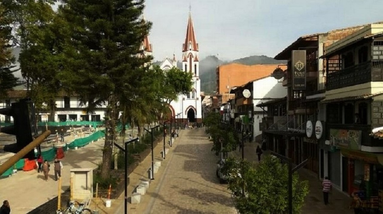 Denuncian que atacaron a personal de salud en La Ceja