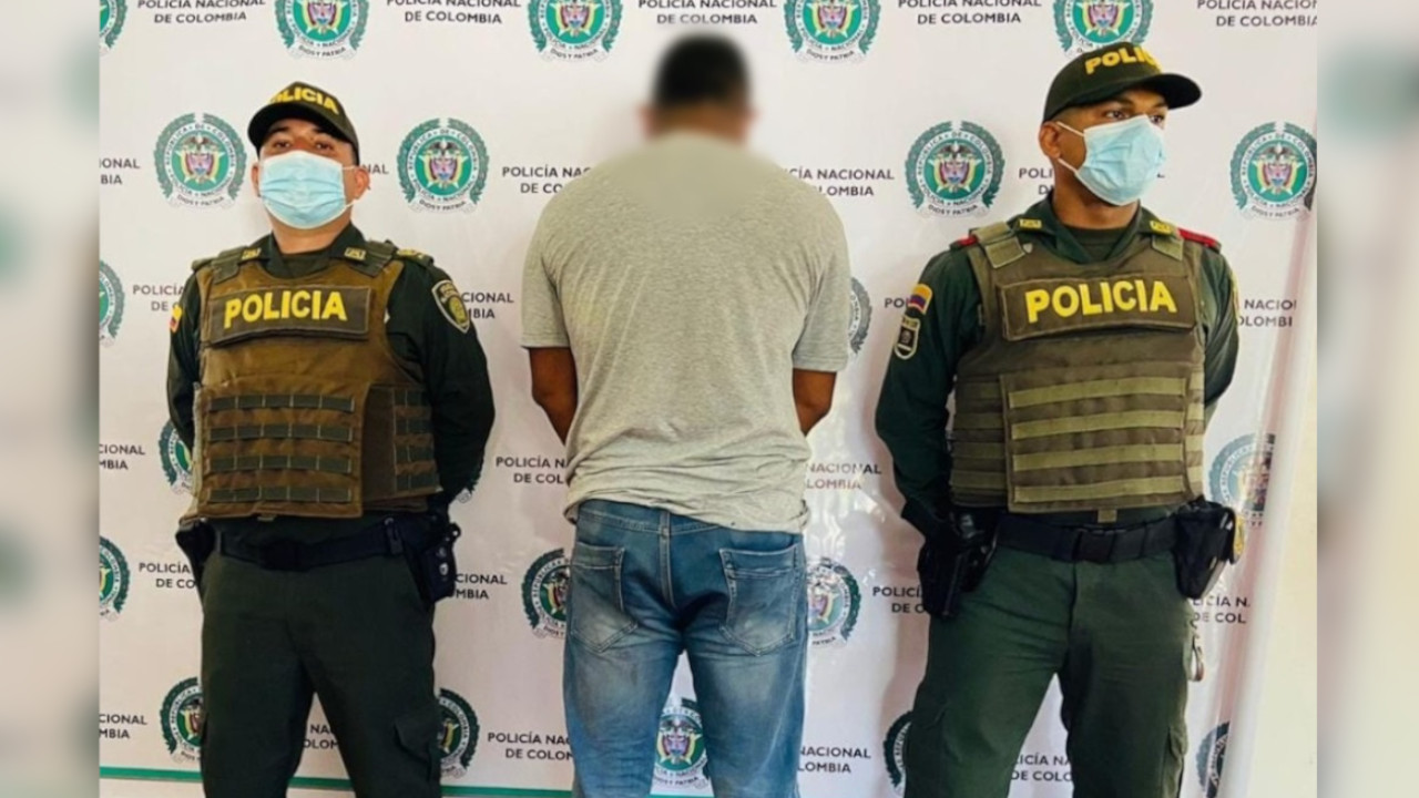 ¡Muy alebrestado! Habría apuñalado a tres hombres durante una pelea