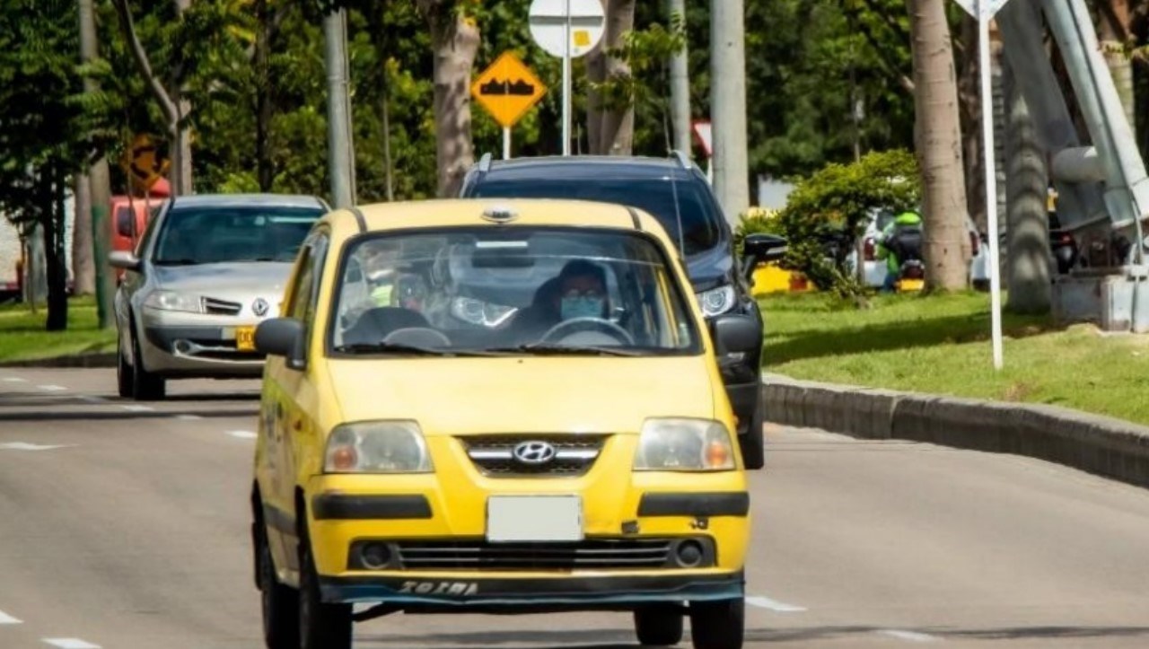¿En cuánto quedó la carrera mínima? Tarifas de taxi en Bogotá