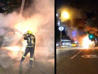 Se quemó un taxi en la Autopista norte 1 taxi quemado autopista norte bello bomberos