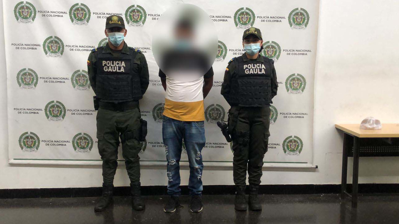 Cogieron a un sujeto que tenía azotados a comerciantes del Popular, Santa cruz y Granizal